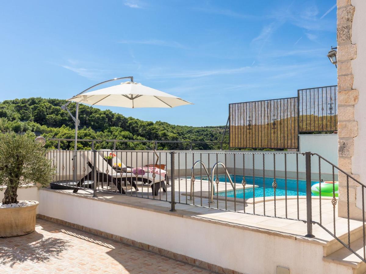 Luxurious Villa In Selca With Pool ภายนอก รูปภาพ